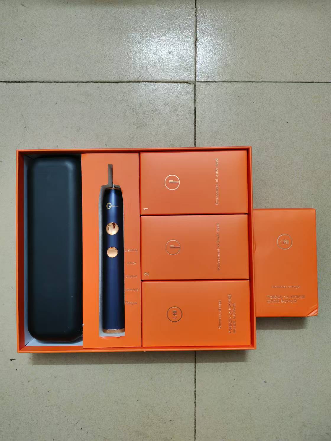 Inductive charging, 5 brush heads, 5 gear modes, soft bristles, smart magnetic levitation sonic electric toothbrush. Suitable for adult men and women electric toothbrushes,
