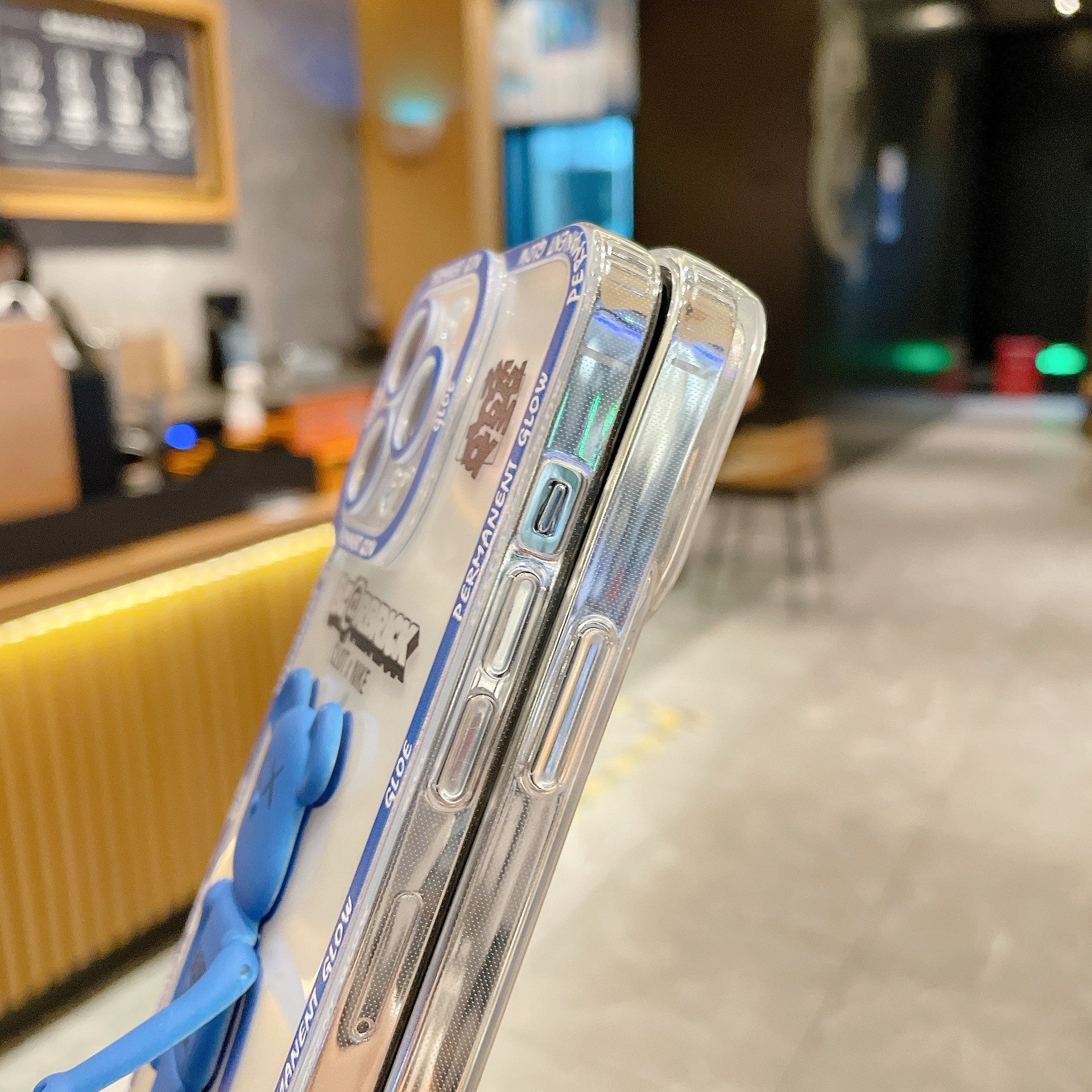 Applicable to Apple 15RO violent bear holder, mobile phone case iPhone12 13 all-inclusive soft case, angel eye case.