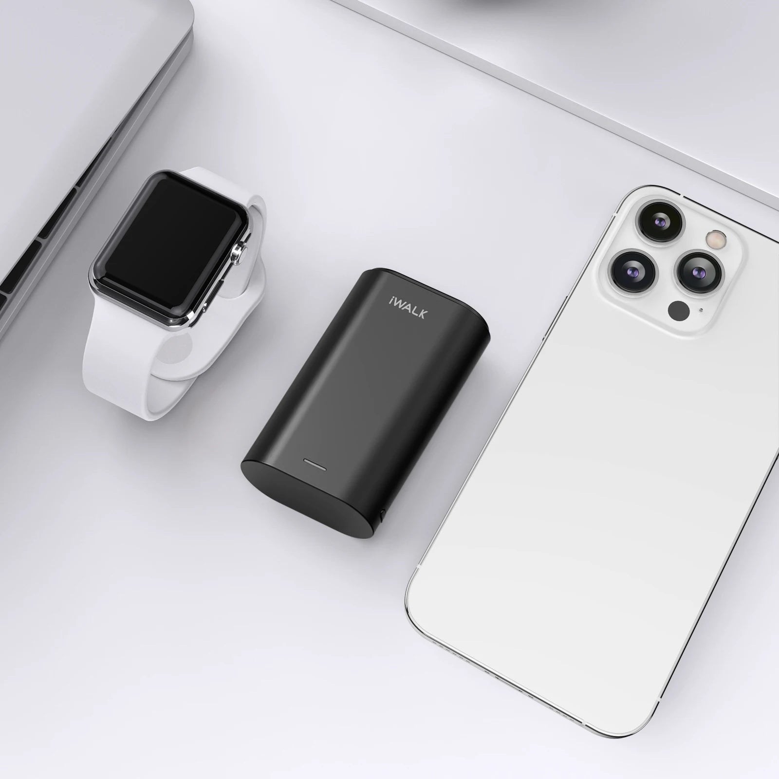Mobile Phone Accessories Fast Charge Super Compact Portable Charger 9000mAh Built-in iPhone Cable Power Banks for Smart Phone