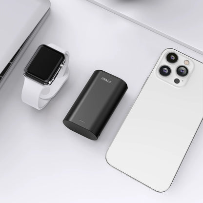 Mobile Phone Accessories Fast Charge Super Compact Portable Charger 9000mAh Built-in iPhone Cable Power Banks for Smart Phone