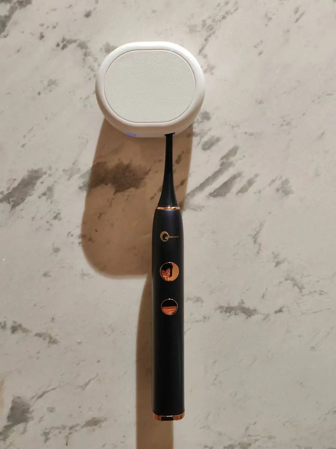 Inductive charging, 5 brush heads, 5 gear modes, soft bristles, smart magnetic levitation sonic electric toothbrush. Suitable for adult men and women electric toothbrushes, - Shengyao Chuangqi (HK) International Limited
